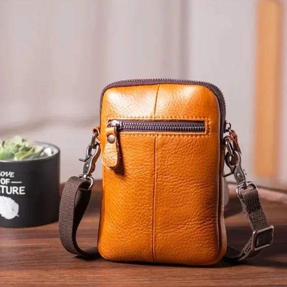 Compact Brown Belt Bag in High-Quality Leather with Adjustable Strap - Picture 2 of 3